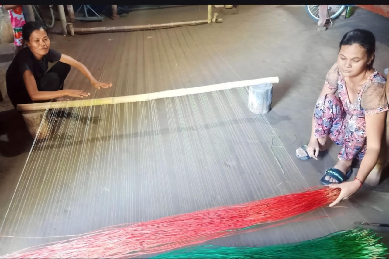 Giữ gìn, phát huy nét đặc sắc nghề dệt chiếu của đồng bào Khmer tỉnh Trà Vinh