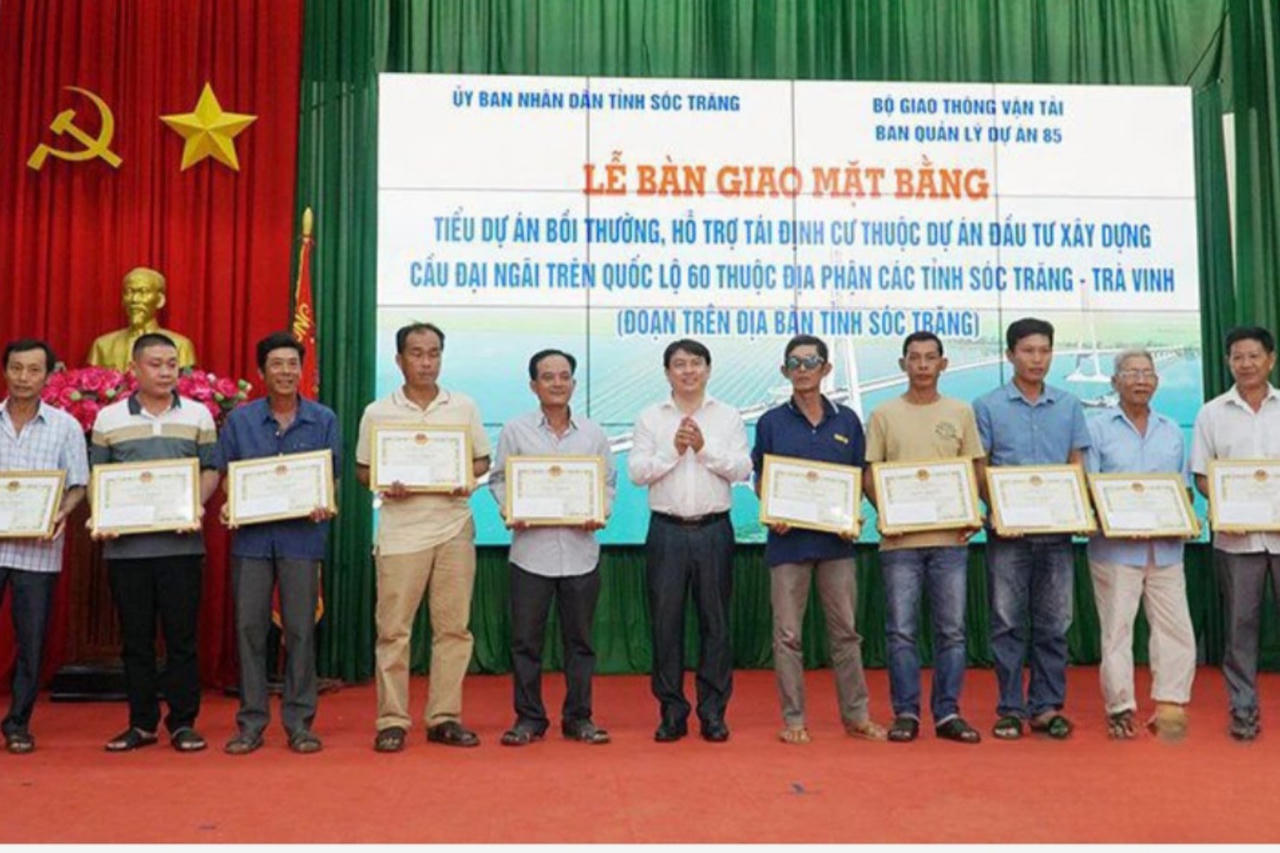 Sóc Trăng tổ chức lễ bàn giao mặt bằng thuộc Dự án xây dựng cầu Đại Ngãi