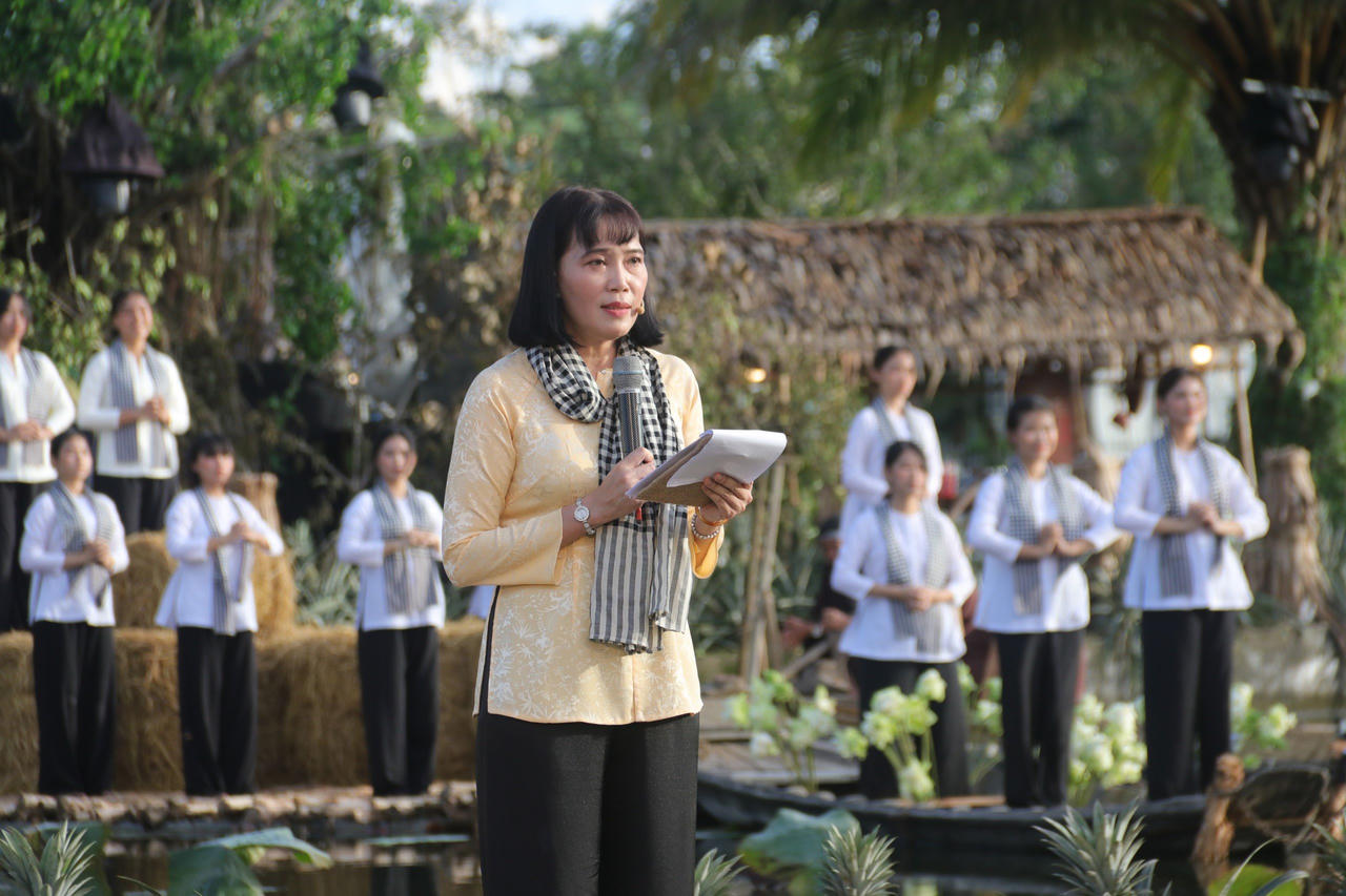 “Áo bà ba xưa và nay - Những cung bậc cảm xúc” còn đó