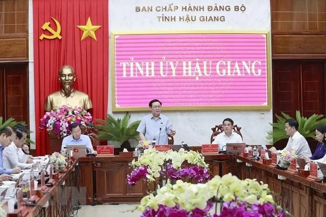 Chủ tịch Quốc hội đánh giá Hậu Giang là “điểm sáng” trong phát triển kinh tế - xã hội
