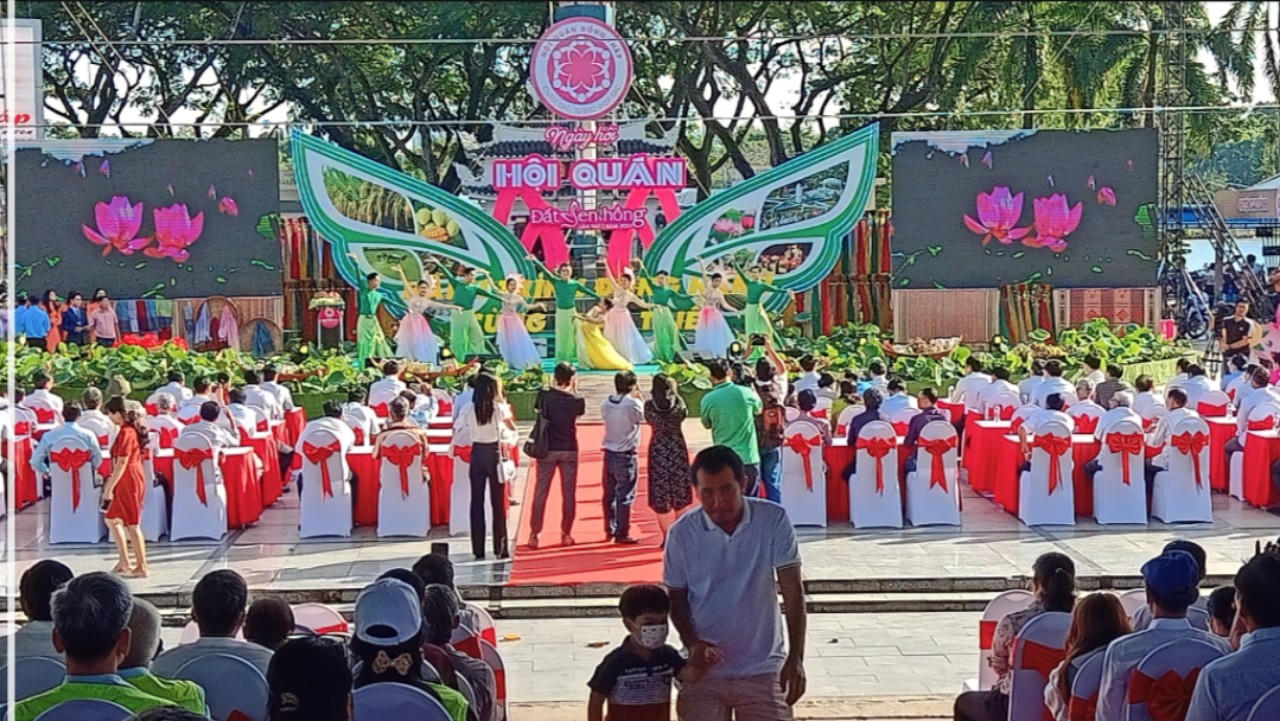 Đồng Tháp: Khai mạc không gian trưng bày ngày hội “Hội quán Đất Sen hồng”