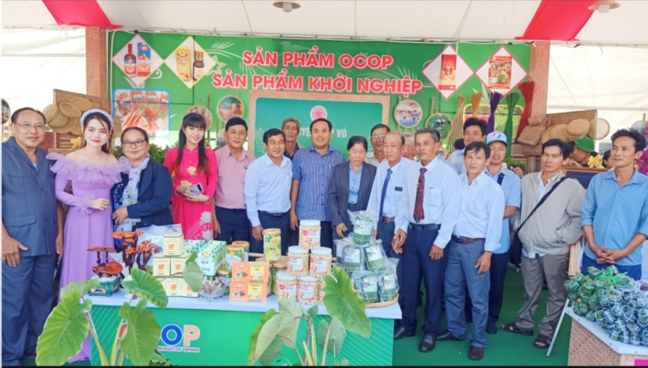 Đồng Tháp: Khai mạc không gian trưng bày ngày hội “Hội quán Đất Sen hồng”