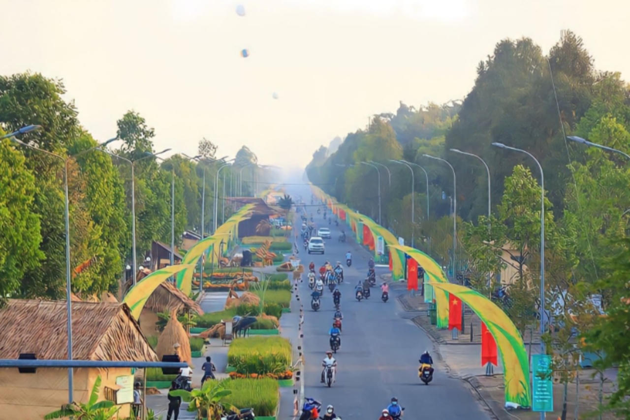 Triển lãm con đường Lúa gạo Việt Nam dài nhất tại Hậu Giang