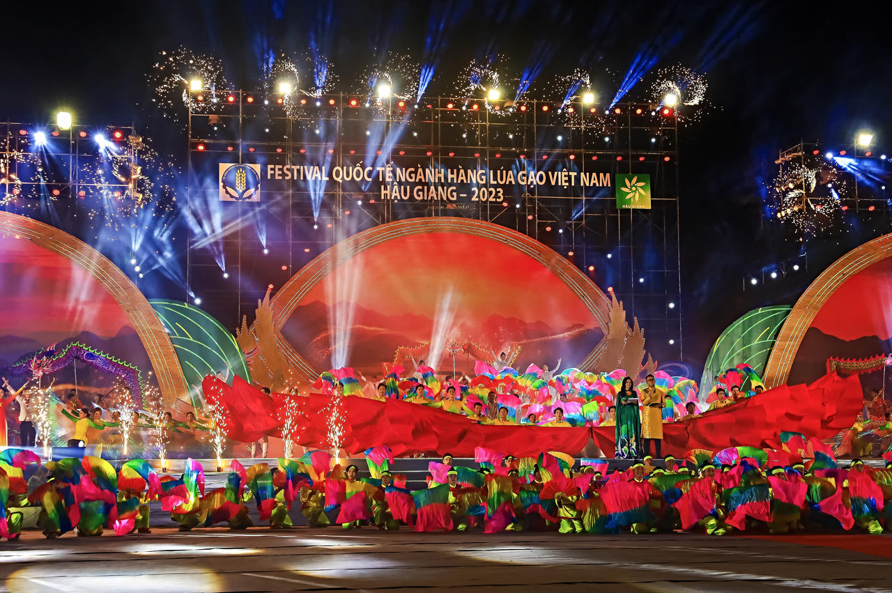 Khai mạc Festival Quốc tế ngành hàng lúa gạo Việt Nam - Hậu Giang 2023