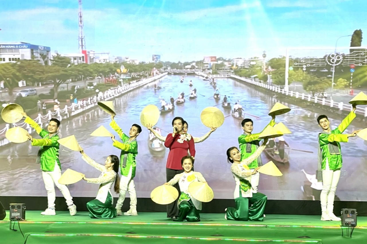 Hơn 10.800 vận động viên tham gia giải Marathon quốc tế tại Hậu Giang