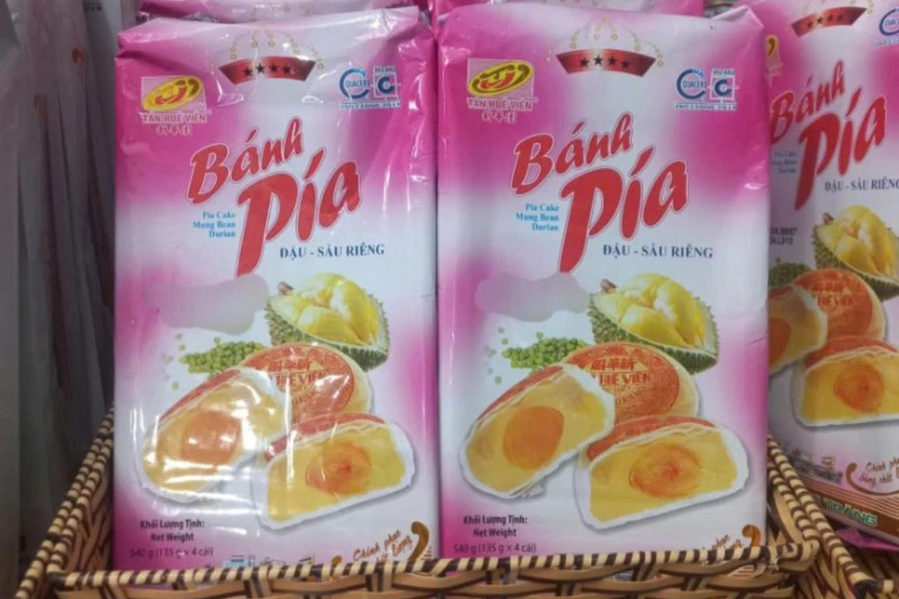 Bảo tồn, phát huy giá trị phi vật thể nghề làm bánh Pía Sóc Trăng