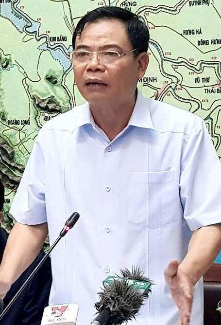 Bộ trưởng Nông nghiệp Nguyễn Xuân Cường: "Mưa lũ nguy hiểm chưa từng thấy"