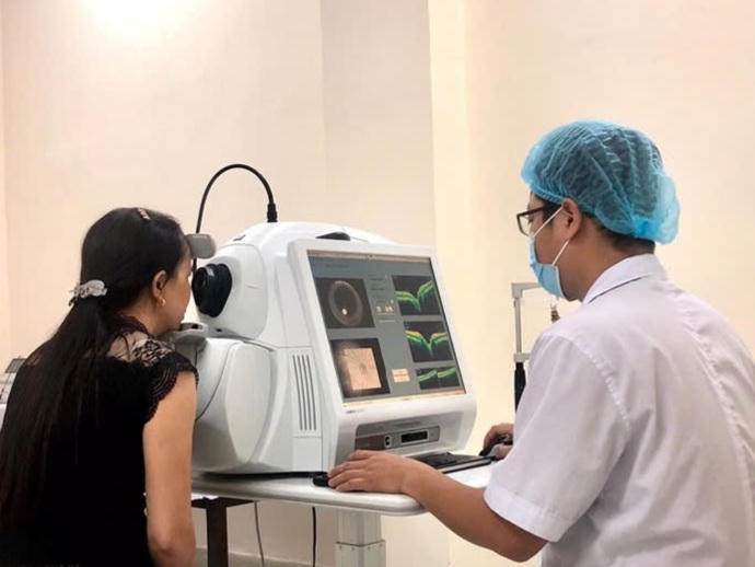 Bệnh viện Mắt Phú Thọ phẫu thuật gần 26.000 ca Phaco