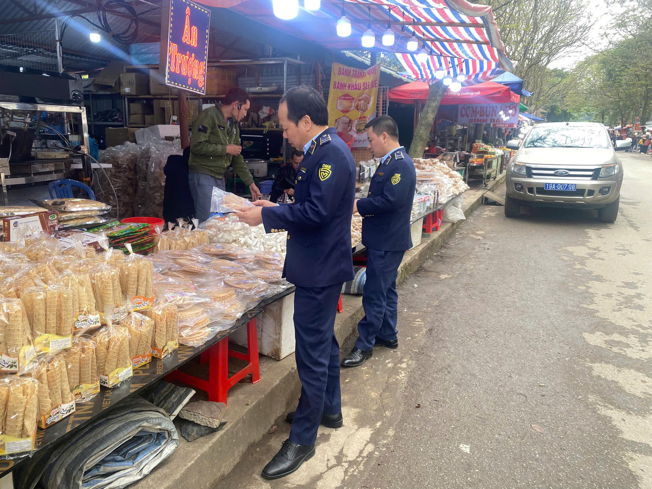 Kiểm tra, giám sát các hoạt động kinh doanh tại Lễ hội Đền Hùng