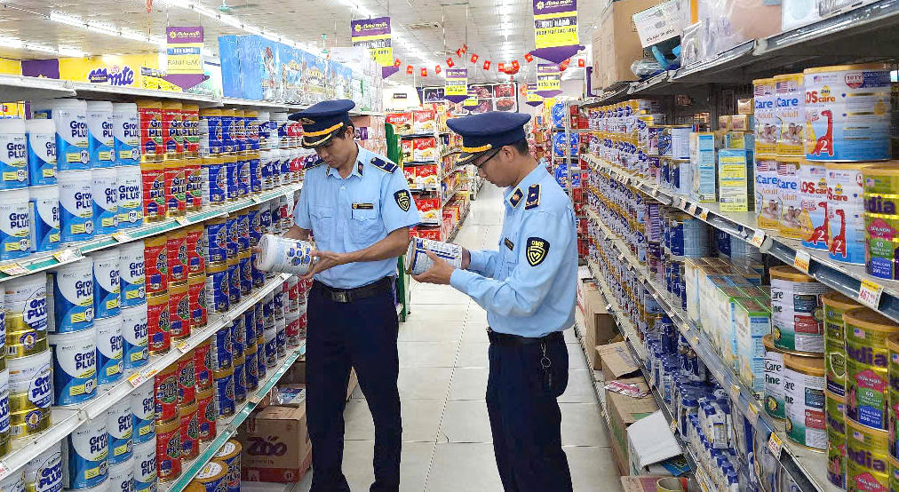 Chủ tịch UBND tỉnh Phú Thọ chỉ đạo tăng cường xử lý thuốc giả, thực phẩm chức năng giả