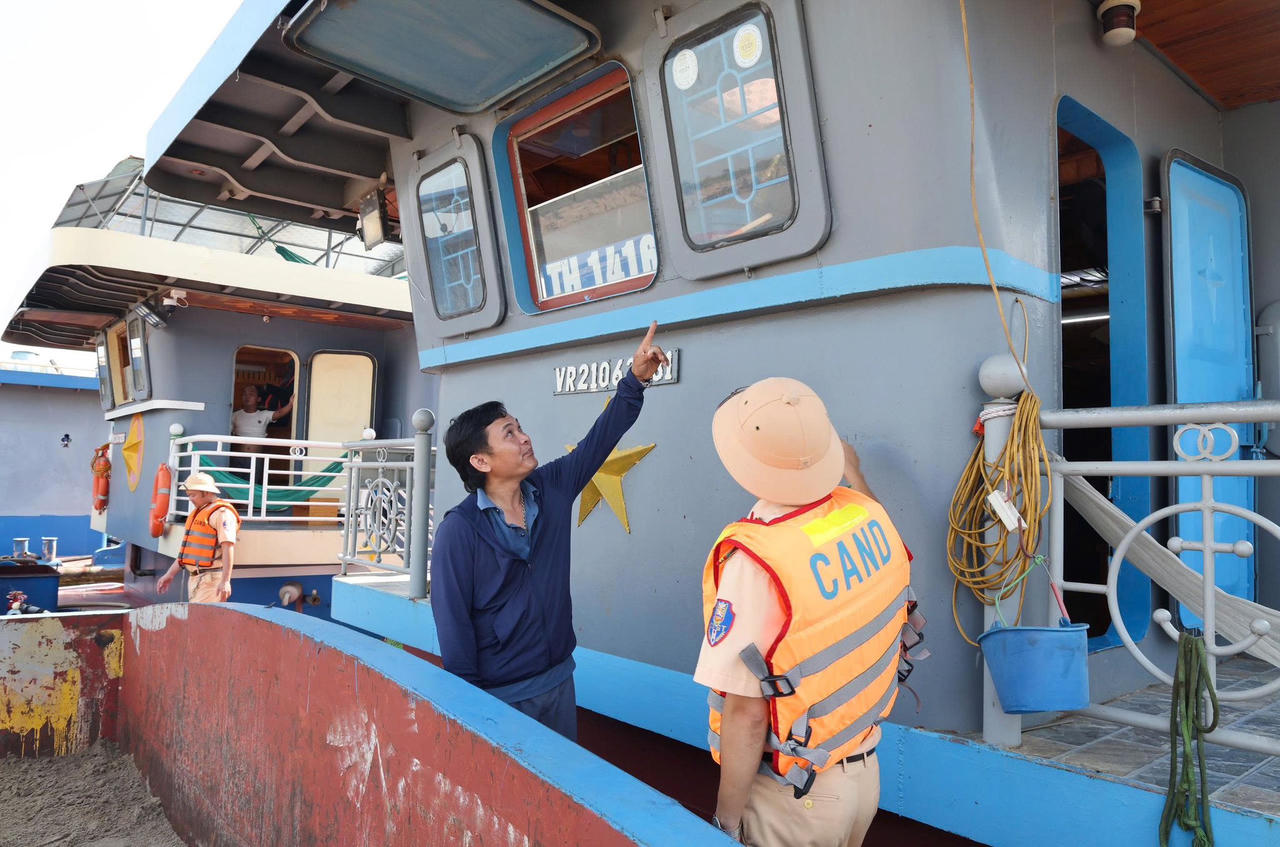 Tổng kiểm soát tàu bơm hút, vận chuyển cát, sỏi đường thủy trên địa bàn tỉnh Phú Thọ, phát hiện 1 trường hợp sai phạm
