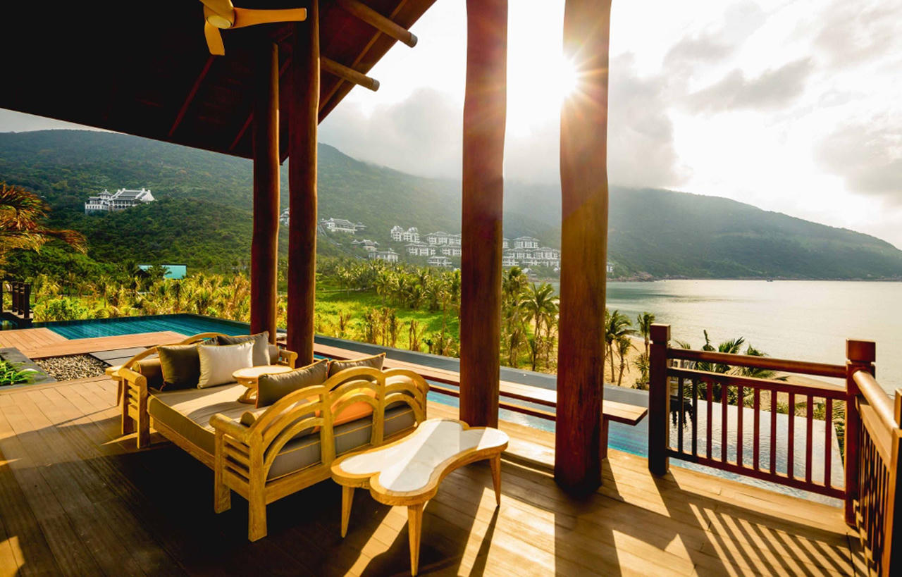 World Travel Awards tiếp tục vinh danh InterContinental Danang Sun Peninsula Resort với 4 giải thưởng danh giá