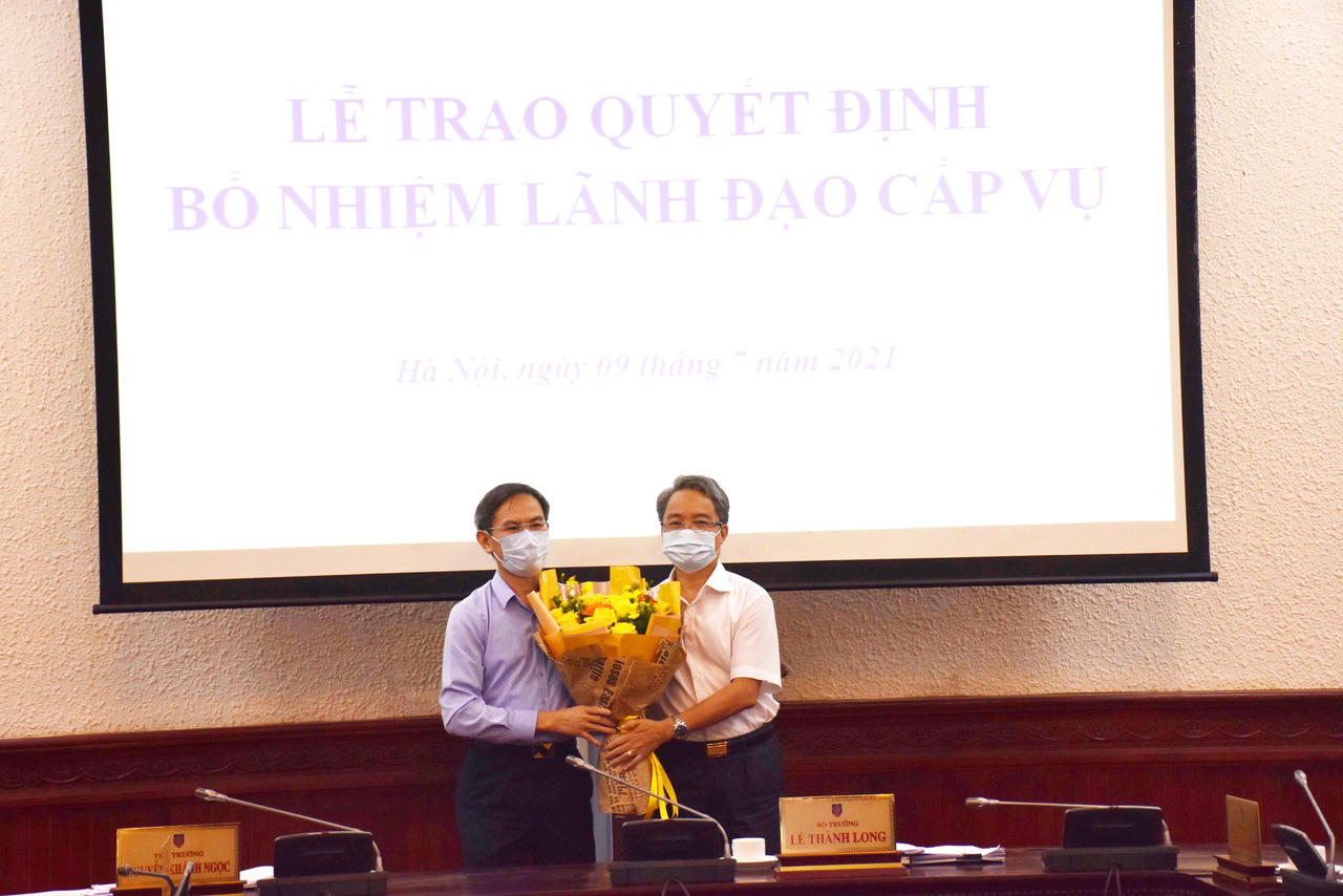 Bộ Tư pháp trao Quyết định bổ nhiệm lãnh đạo cấp Vụ