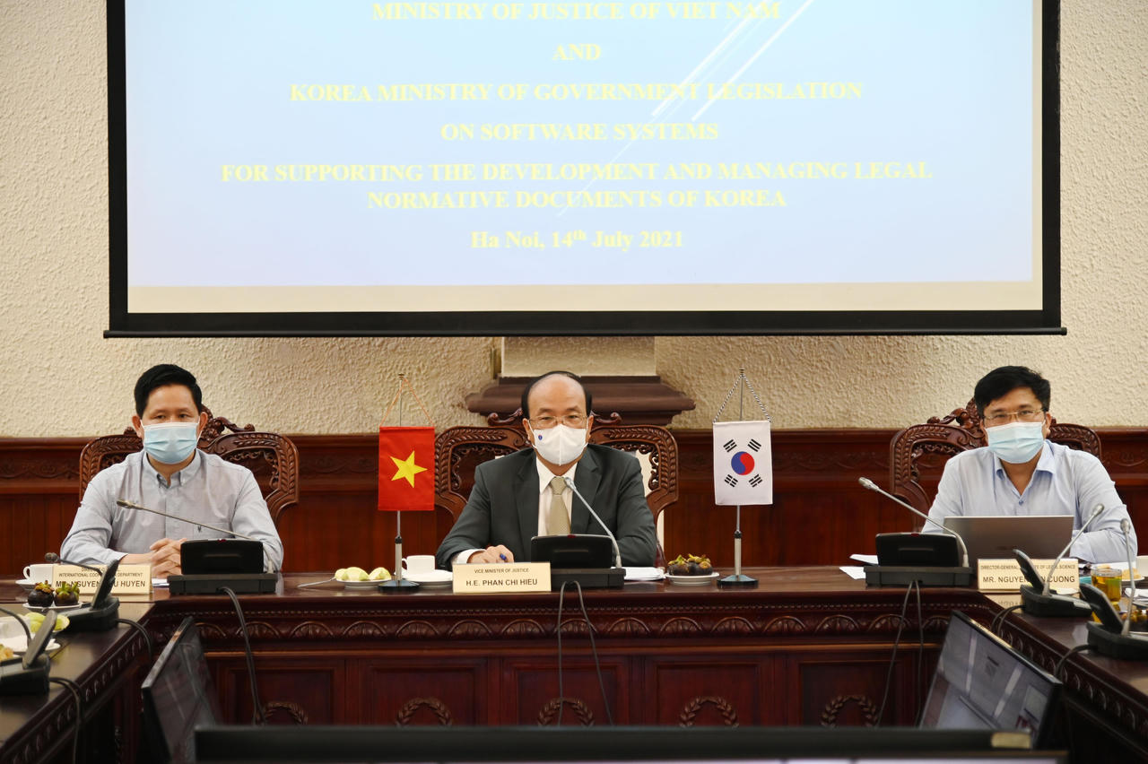 Bộ Tư pháp đẩy mạnh ứng dụng công nghệ thông tin trong công tác xây dựng và quản lý văn bản quy phạm pháp luật