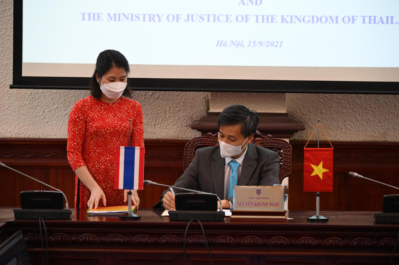 Ký kết Chương trình hợp tác năm 2021 – 2022 giữa Bộ Tư pháp Việt Nam – Thái Lan