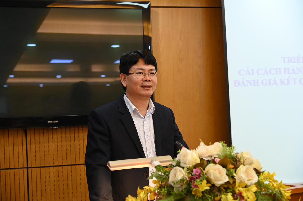 Gắn công tác thi đua, khen thưởng với kết quả thực hiện nhiệm vụ cải cách hành chính