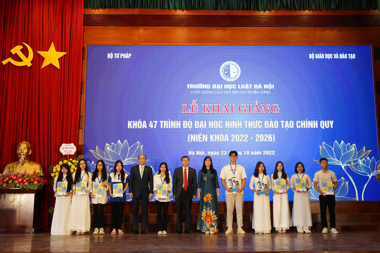 Lễ khai giảng khoá 47 Trường Đại học Luật Hà Nội: Không ngừng nâng cao uy tín, chất lượng đào tạo