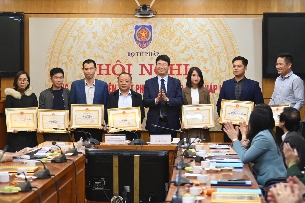 Tiếp tục đổi mới, đa dạng hoá các hình thức phổ biến, giáo dục pháp luật