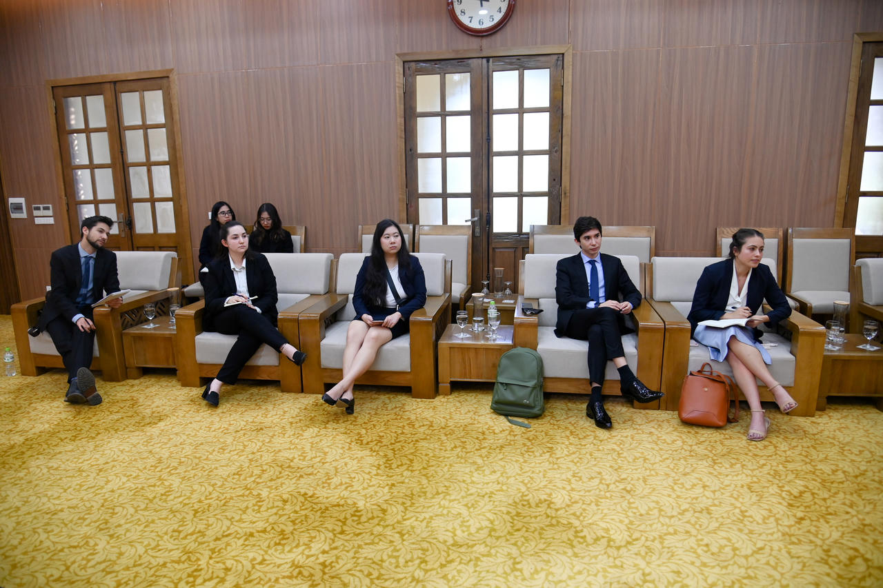 Tiếp tục thiết lập quan hệ hợp tác giữa Trường Đại học Luật Hà Nội và Trường Luật, Đại học Chicago