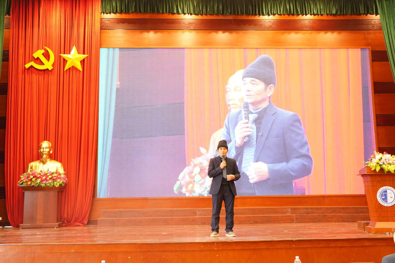 Tọa đàm về giáo dục đạo đức truyền thống đối với sinh viên Khóa 47 Trường Đại học Luật Hà Nội