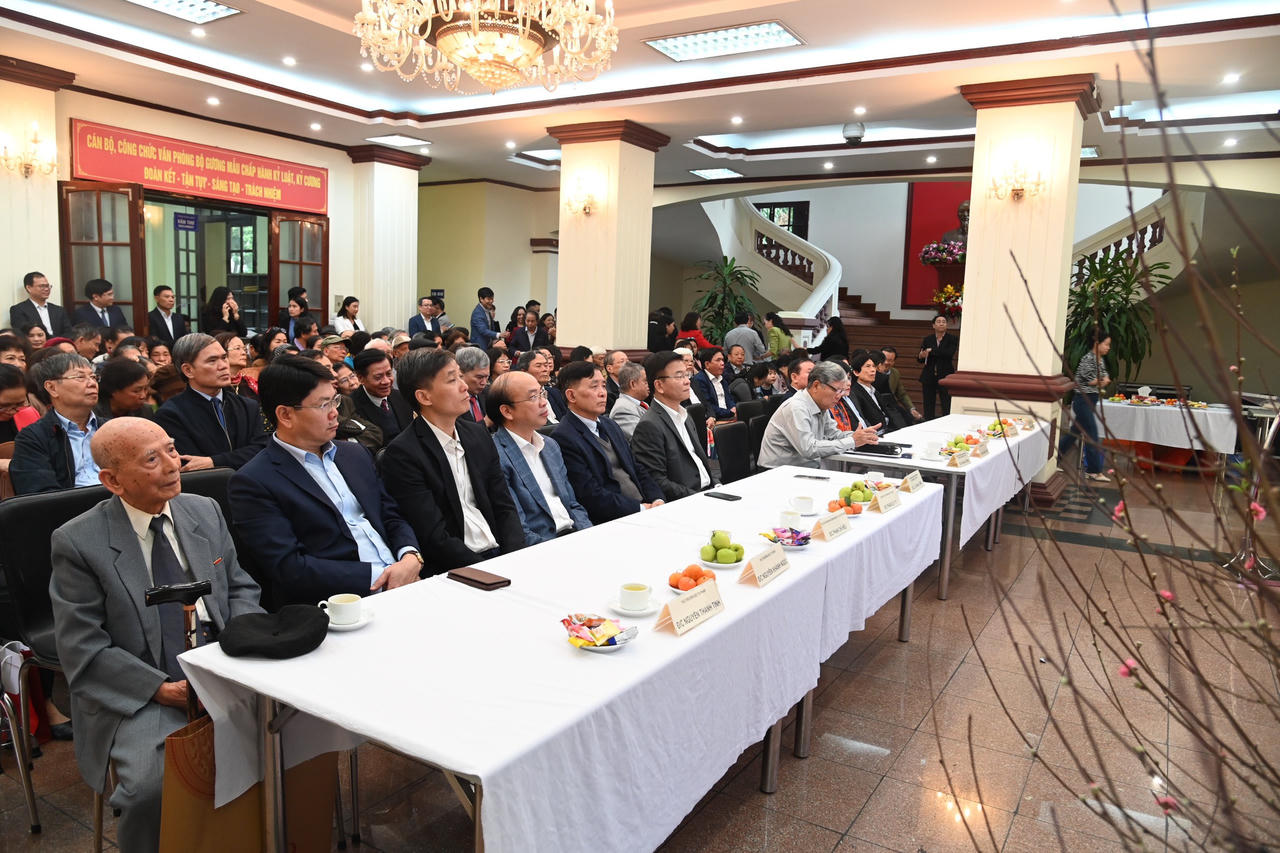 Bộ Tư pháp gặp mặt cán bộ hưu trí nhân dịp năm Quý Mão 2023