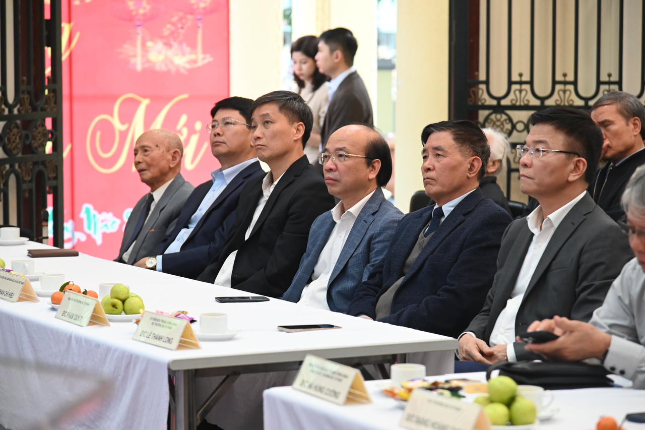 Bộ Tư pháp gặp mặt cán bộ hưu trí nhân dịp năm Quý Mão 2023