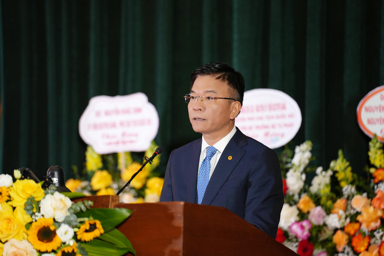 Học viện Tư pháp đón nhận Huân chương Lao động hạng Nhì