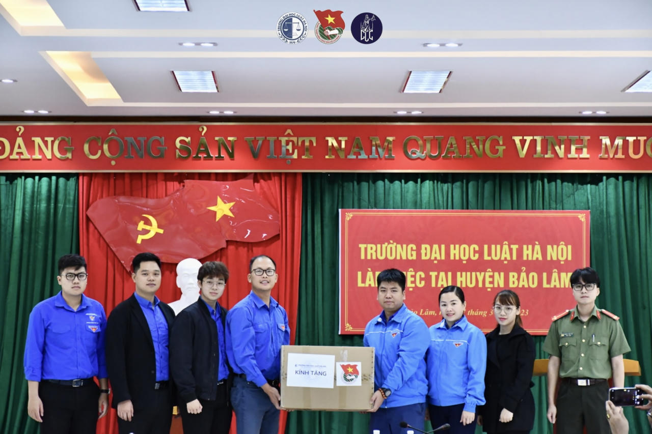 Trường Đại học Luật Hà Nội: Hành trình mang màu áo xanh thanh niên đến những nơi còn nhiều khó khăn