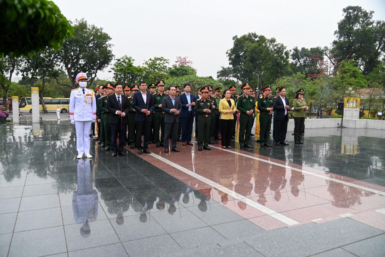 Khối Thi đua các Bộ, ngành Nội chính TW: Tiếp tục đẩy mạnh phong trào thi đua