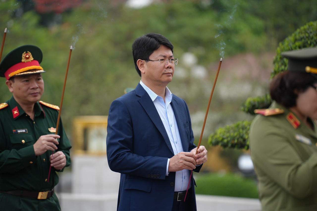 Khối Thi đua các Bộ, ngành Nội chính TW: Tiếp tục đẩy mạnh phong trào thi đua