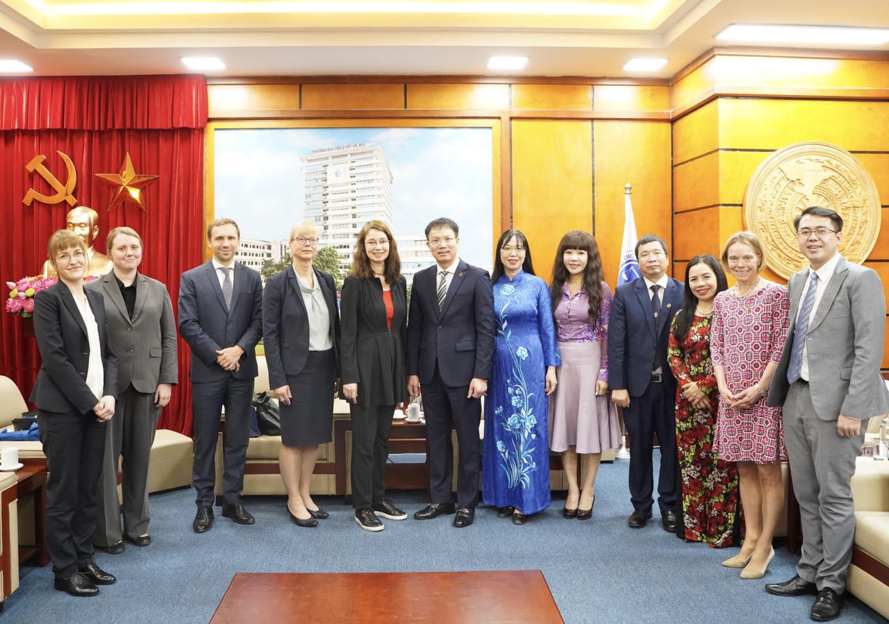Tăng cường hoạt động hợp tác giữa Trường Đại học Luật Hà Nội và các đối tác Đức tại Việt Nam