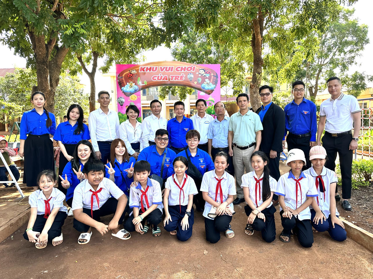 Trường Đại học Luật Hà Nội tăng cường các hoạt động phục vụ cộng đồng tại Đắk Lắk