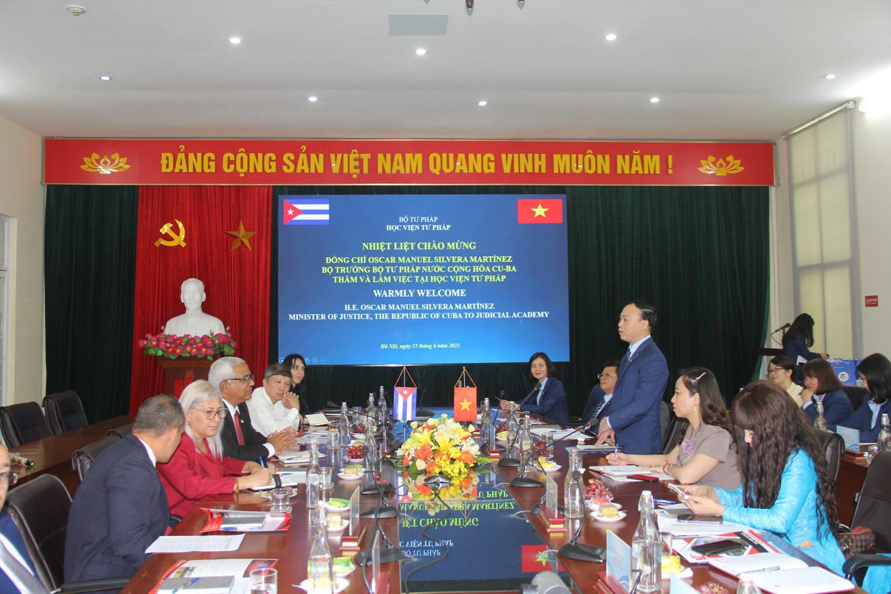  Nâng cao chất lượng đào tạo, bồi dưỡng các chức danh tư pháp cho các cán bộ Bộ Tư pháp Việt Nam - Cu-ba