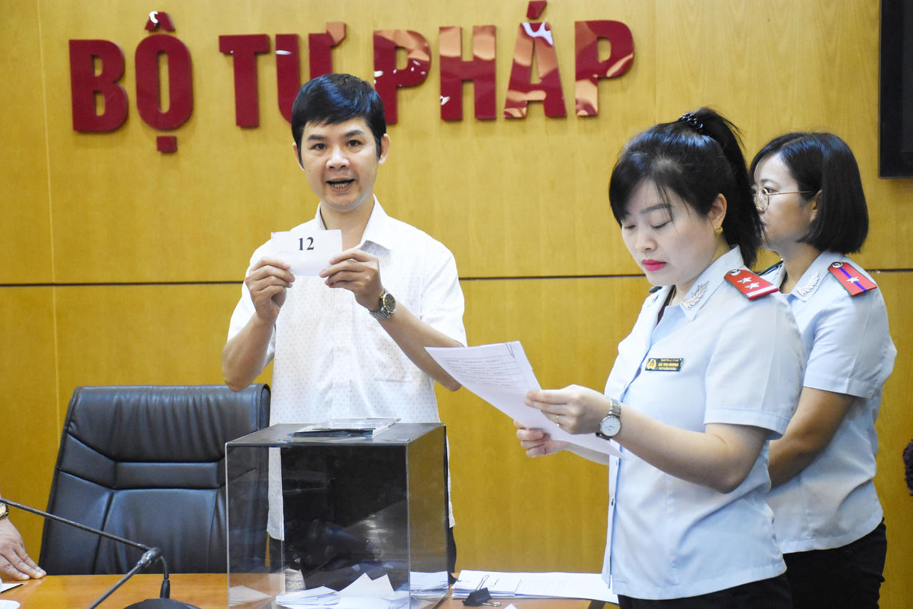 30 cán bộ của Bộ Tư pháp được chọn xác minh tài sản, thu nhập năm 2023