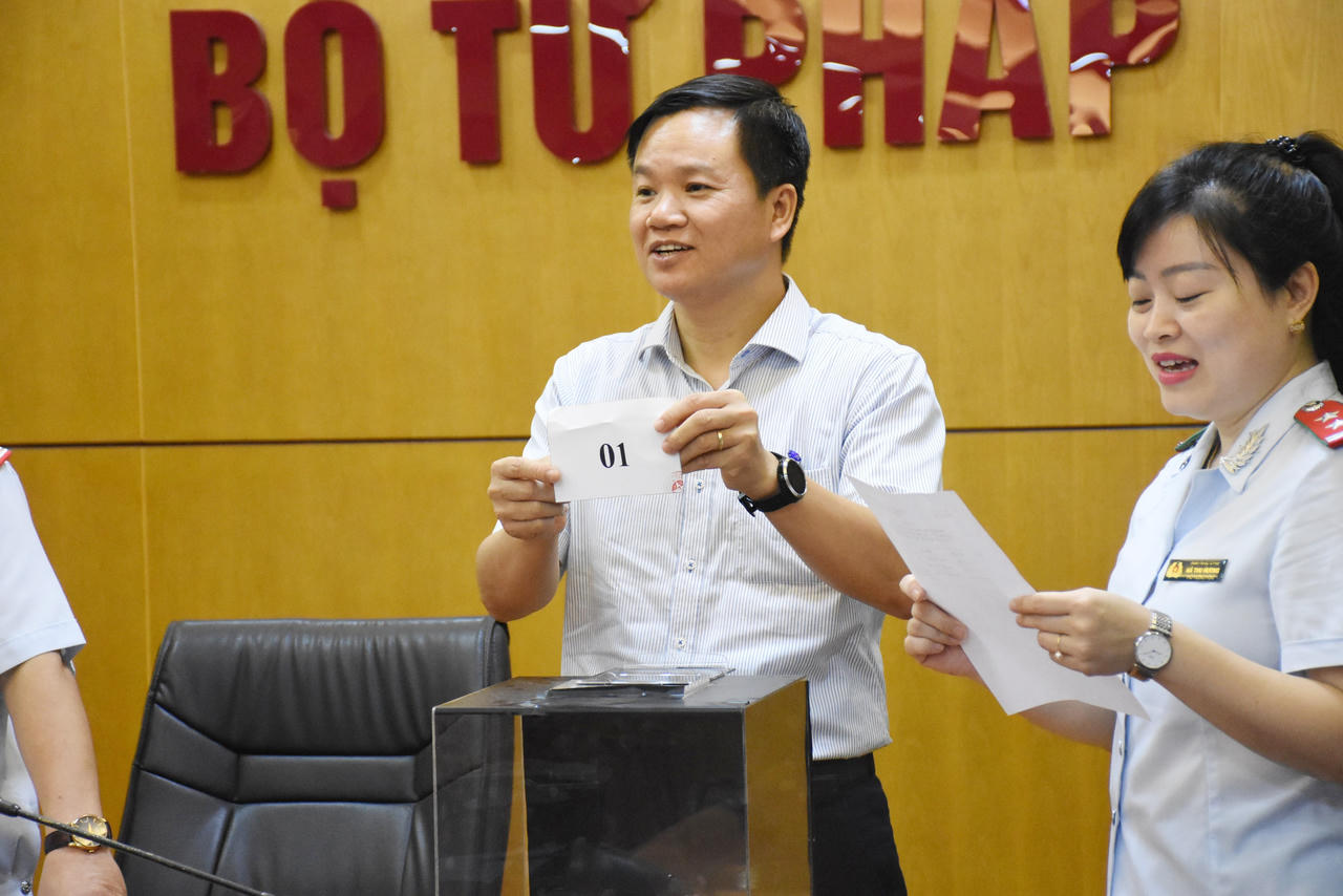 30 cán bộ của Bộ Tư pháp được chọn xác minh tài sản, thu nhập năm 2023