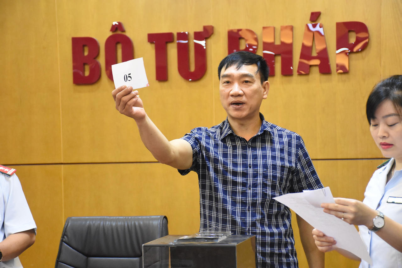 30 cán bộ của Bộ Tư pháp được chọn xác minh tài sản, thu nhập năm 2023