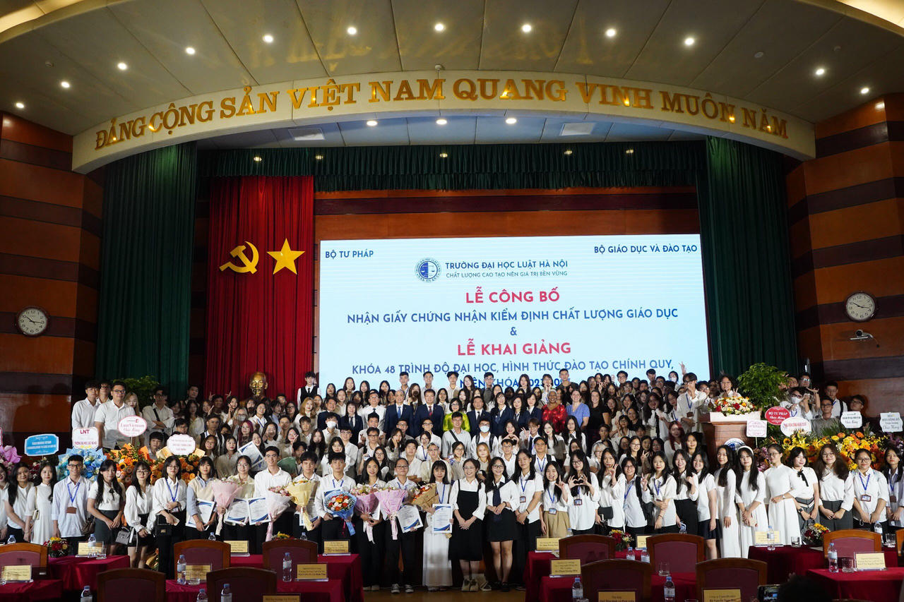 Trường Đại học Luật Hà Nội: Khai giảng khoá 48 trình độ Đại học, hình thức đào tạo chính quy