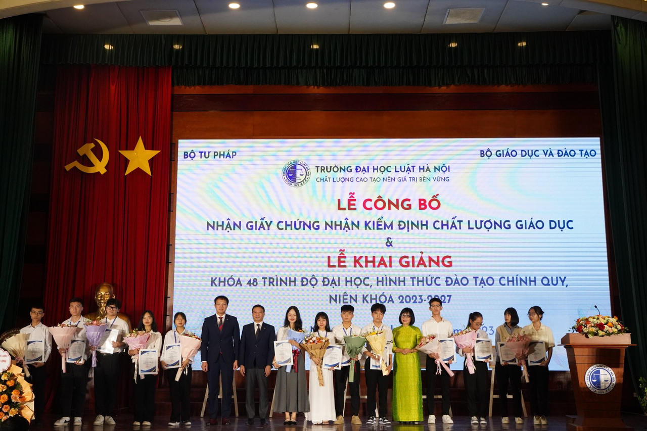 Trường Đại học Luật Hà Nội: Khai giảng khoá 48 trình độ Đại học, hình thức đào tạo chính quy