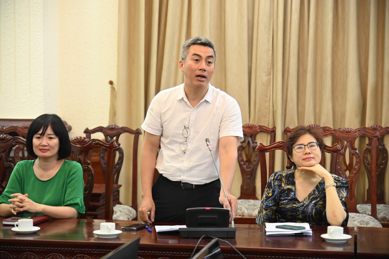 Bộ Tư pháp trao quyết định tuyển dụng công chức năm 2023 theo Nghị định số 140/2017/NĐ-CP