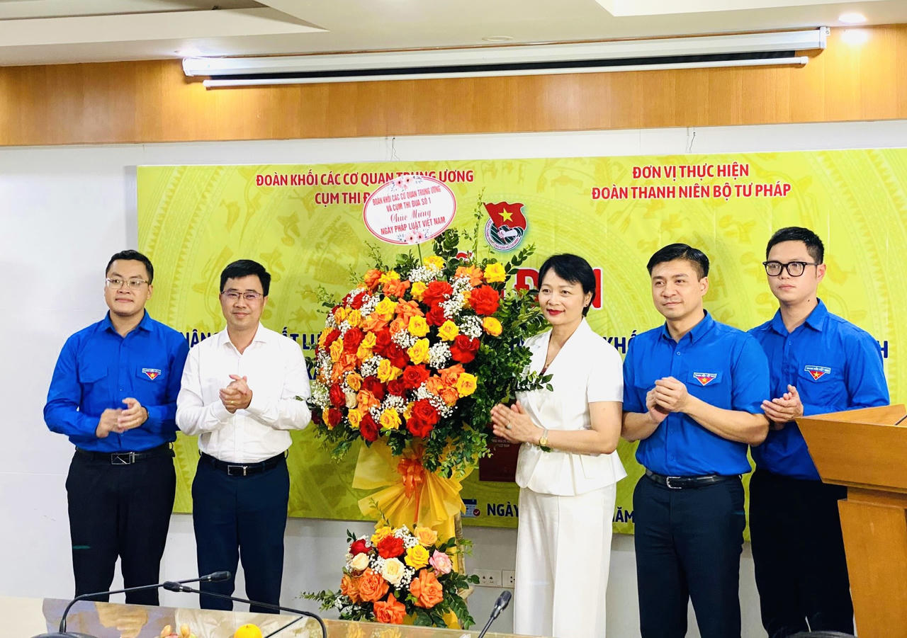 Nâng cao vai trò của đoàn viên, thanh niên trong xây dựng, góp ý, thẩm định văn bản quy phạm pháp luật