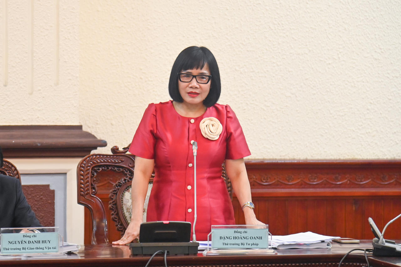 Cần phát triển đường sắt hiện đại, đồng bộ, có trọng tâm, trọng điểm