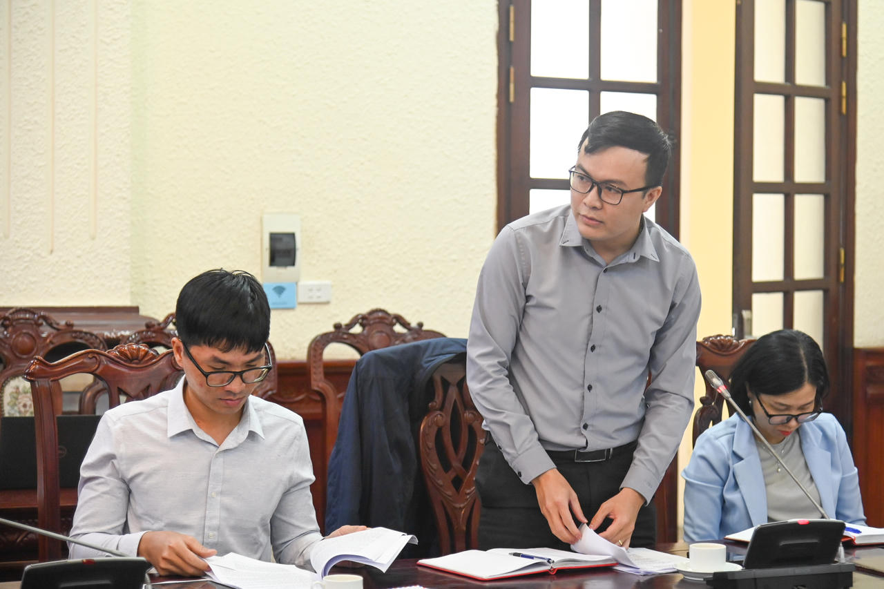 Cần phát triển đường sắt hiện đại, đồng bộ, có trọng tâm, trọng điểm