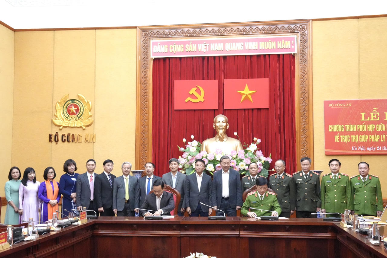 Bộ Công an – Bộ Tư pháp: Ký kết Chương trình phối hợp về trực trợ giúp pháp lý trong điều tra hình sự