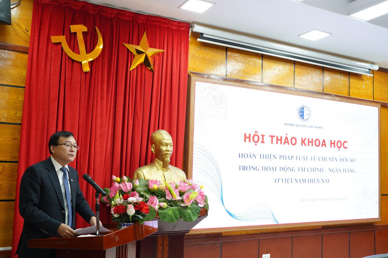 Đẩy mạnh chuyển đổi số trong hoạt động tài chính – ngân hàng ở Việt Nam 