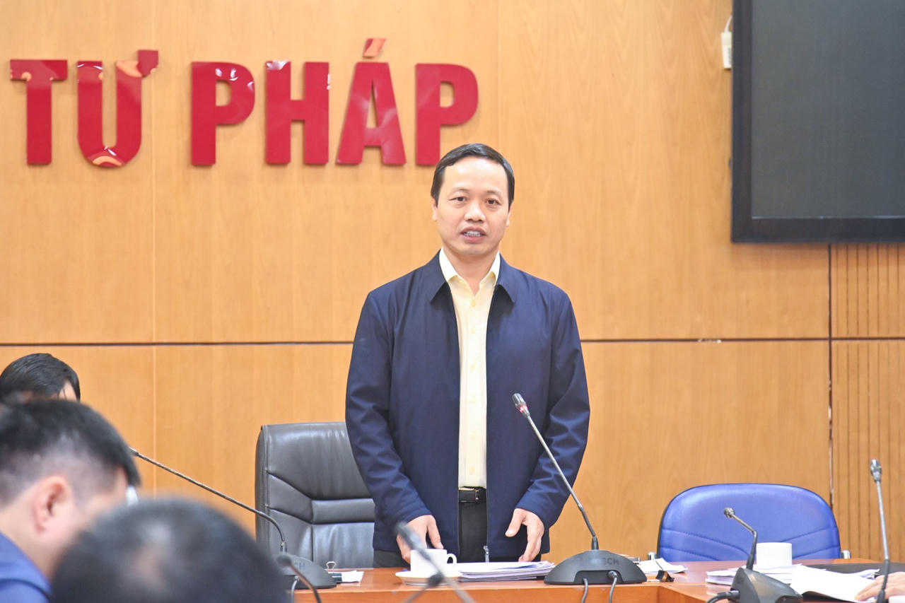 Xây dựng chính sách thúc đẩy hoạt động khoa học, công nghệ và đổi mới sáng tạo