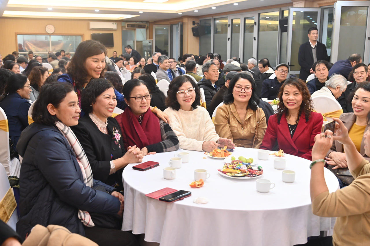 Gặp mặt, tri ân cán bộ hưu trí Bộ Tư pháp nhân dịp xuân Giáp Thìn 2024