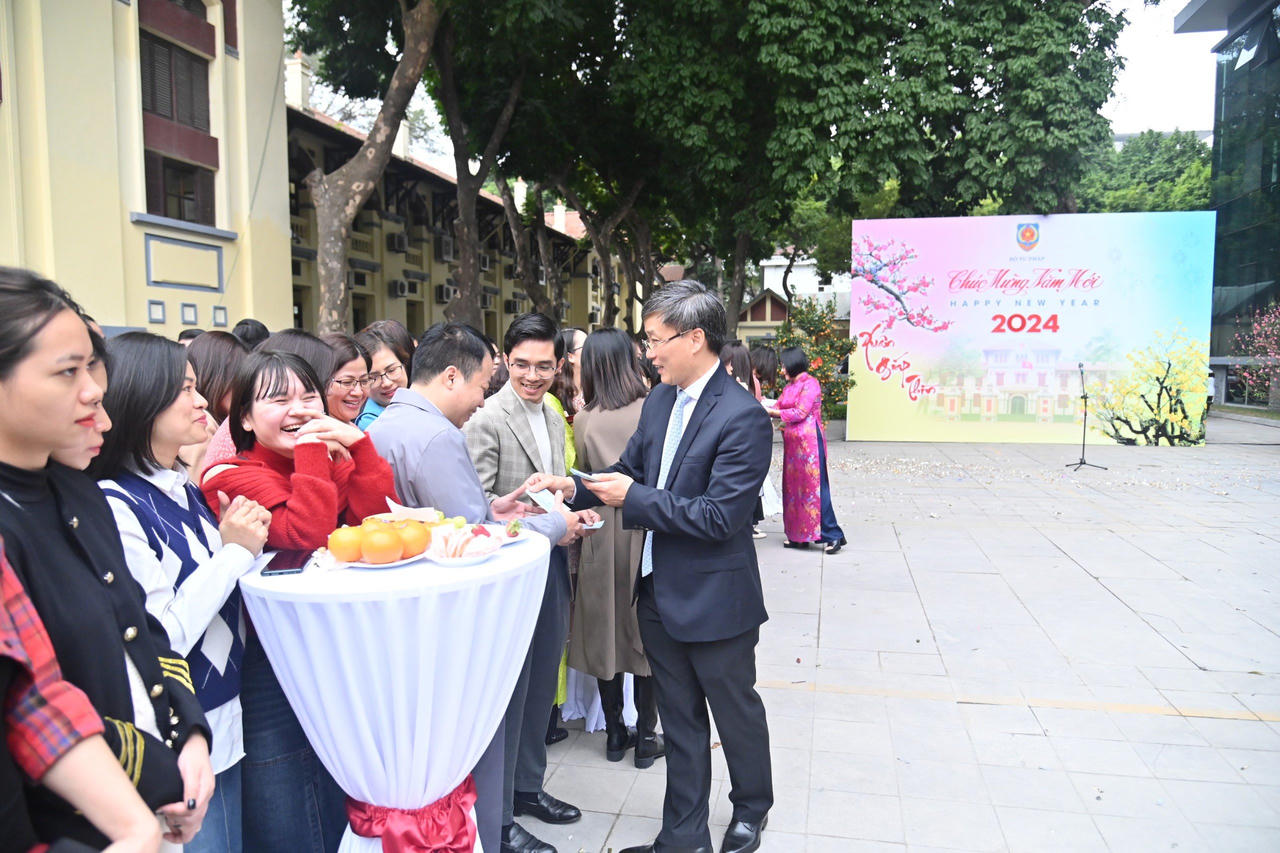 Bộ Tư pháp gặp mặt đầu Xuân Giáp Thìn 2024