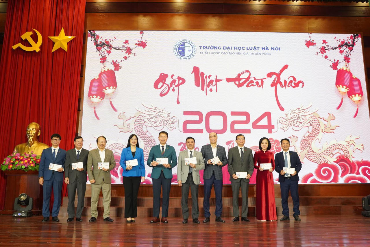 Trường Đại học Luật Hà Nội gặp mặt Xuân Giáp Thìn năm 2024