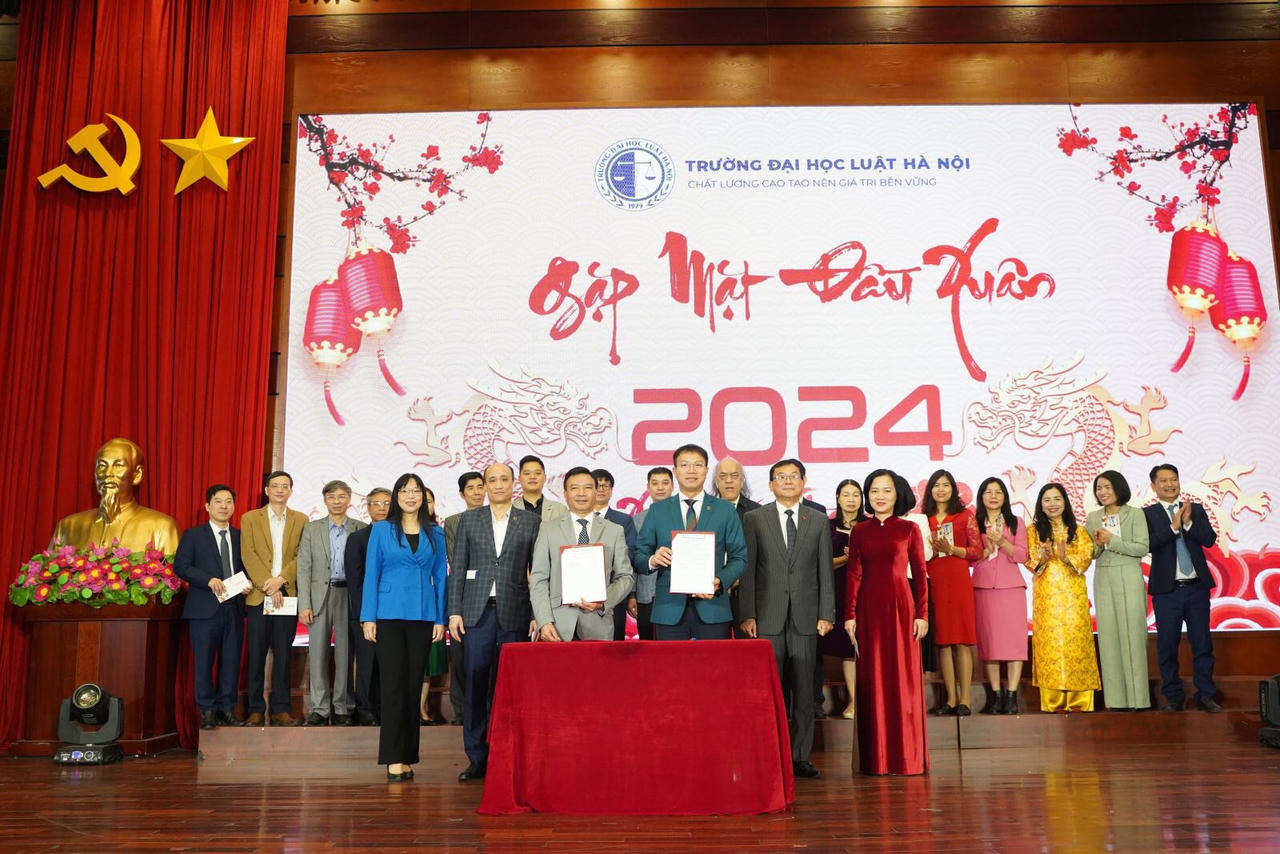 Trường Đại học Luật Hà Nội gặp mặt Xuân Giáp Thìn năm 2024