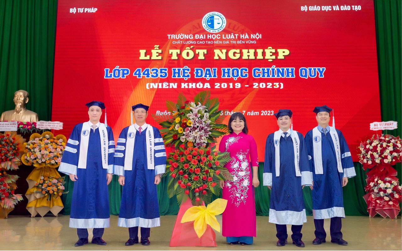 Khẳng định vị thế, uy tín của Phân hiệu Trường Đại học Luật Hà Nội tại tỉnh Đắk Lắk